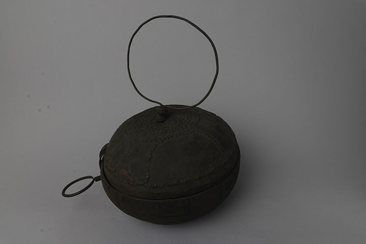 Lidded calabash Bowl